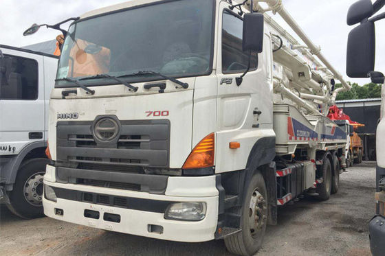 China High Efficiency Concrete Pump Truck , Zoomlion Hino700 Boom Pump Truck supplier