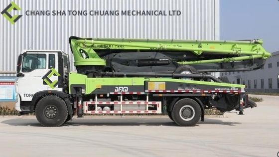 Sinotruk Howo Chassis Concrete Pump Truck 38 Meters
